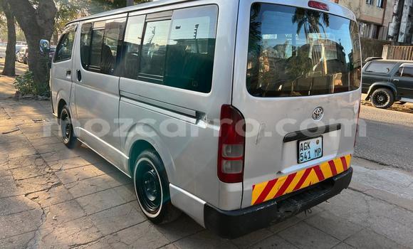 Nunua Ilio tumika Toyota Hiace Fedha Gari ndani ya Maputo nchini Maputo Nunua Ilio tumika Toyota Hiace Fedha Gari ndani ya Maputo nchini Maputo