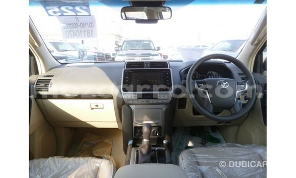 Nunua Imported Toyota Prado Nyeusi Gari ndani ya Import - Dubai nchini Cabo Delgado Nunua Imported Toyota Prado Nyeusi Gari ndani ya Import - Dubai nchini Cabo Delgado