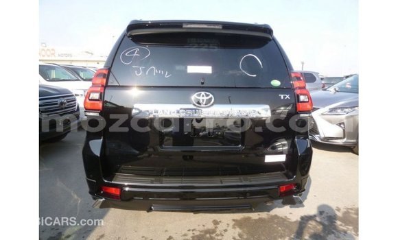 Nunua Imported Toyota Prado Nyeusi Gari ndani ya Import - Dubai nchini Cabo Delgado Nunua Imported Toyota Prado Nyeusi Gari ndani ya Import - Dubai nchini Cabo Delgado