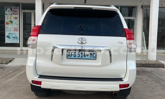 Buy Used Toyota Land Cruiser Prado White Car in Maputo in Maputo Buy Used Toyota Land Cruiser Prado White Car in Maputo in Maputo