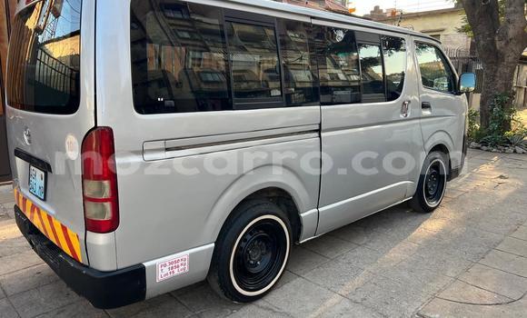 Comprar Usado Toyota Hiace De outros Carro em Maputo em Maputo Comprar Usado Toyota Hiace De outros Carro em Maputo em Maputo