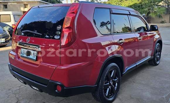 Tenga Tsaru Nissan X-Trail Tsvuku Mota in Maputo in Maputo Tenga Tsaru Nissan X-Trail Tsvuku Mota in Maputo in Maputo