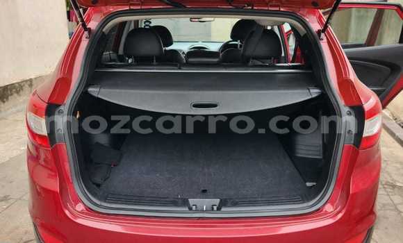 Comprar Usado Hyundai ix35 Vermelho Carro em Maputo em Maputo Comprar Usado Hyundai ix35 Vermelho Carro em Maputo em Maputo