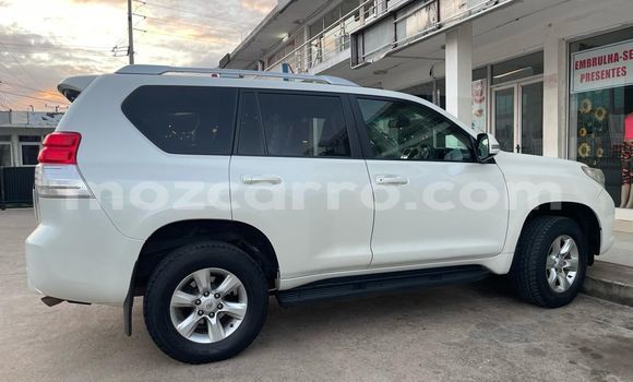 Buy Used Toyota Land Cruiser Prado White Car in Maputo in Maputo Buy Used Toyota Land Cruiser Prado White Car in Maputo in Maputo