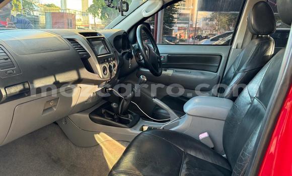 Tenga Tsaru Toyota Hilux Tsvuku Mota in Maputo in Maputo Tenga Tsaru Toyota Hilux Tsvuku Mota in Maputo in Maputo