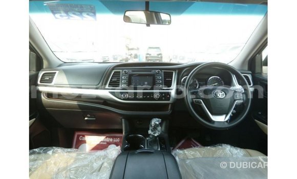 Nunua Imported Toyota Kluger Nyeupe Gari ndani ya Import - Dubai nchini Cabo Delgado Nunua Imported Toyota Kluger Nyeupe Gari ndani ya Import - Dubai nchini Cabo Delgado