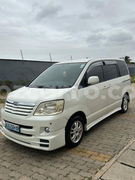 Big with watermark toyota noah maputo maputo 27227