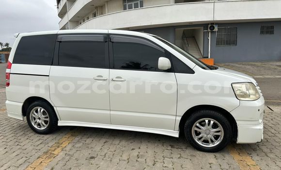 Buy Used Toyota Noah White Car in Maputo in Maputo Buy Used Toyota Noah White Car in Maputo in Maputo