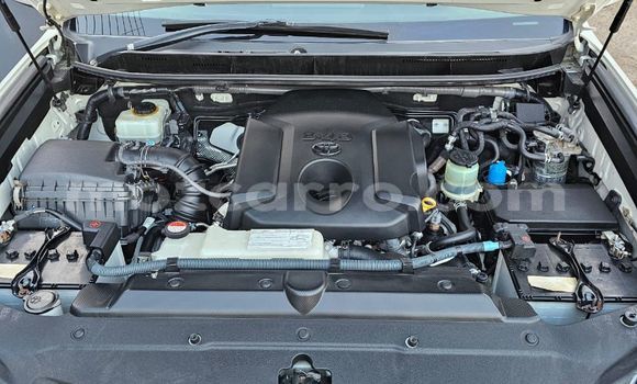Comprar Novo Toyota Prado Branco Carro em Maputo em Maputo Comprar Novo Toyota Prado Branco Carro em Maputo em Maputo