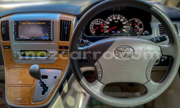 Nunua Ilio tumika Toyota Alphard Nyeusi Gari ndani ya Maputo nchini Maputo Nunua Ilio tumika Toyota Alphard Nyeusi Gari ndani ya Maputo nchini Maputo