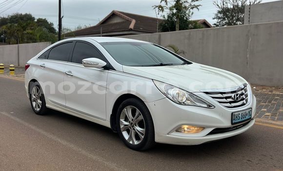 Buy Used Hyundai Sonata White Car in Maputo in Maputo Buy Used Hyundai Sonata White Car in Maputo in Maputo