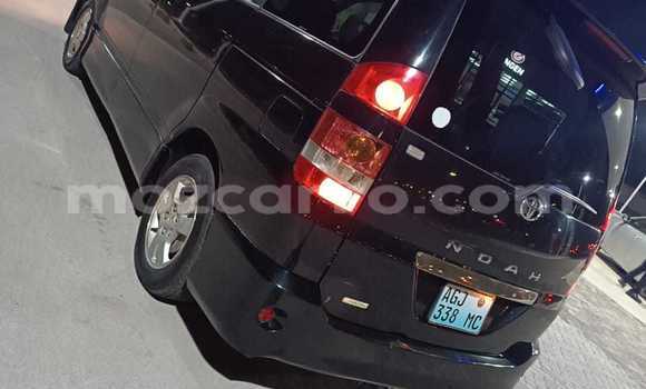 Comprar Usado Toyota Noah Azul Carro em Maputo em Maputo Comprar Usado Toyota Noah Azul Carro em Maputo em Maputo