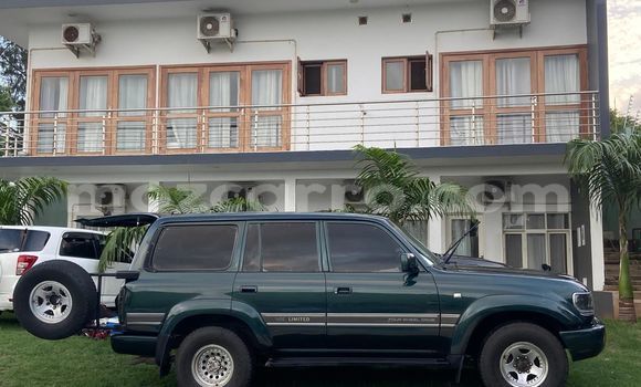 Comprar Usado Toyota Land Cruiser Verde Carro em Maputo em Maputo Comprar Usado Toyota Land Cruiser Verde Carro em Maputo em Maputo