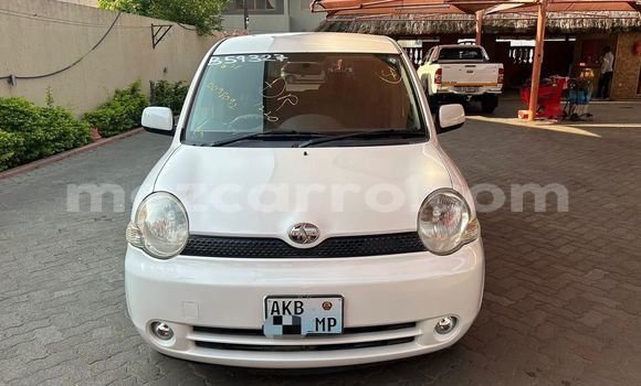 Tenga Tsaru Toyota Sienta Chena Mota in Maputo in Maputo Tenga Tsaru Toyota Sienta Chena Mota in Maputo in Maputo