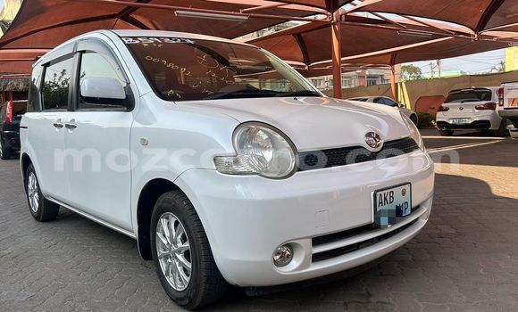 Tenga Tsaru Toyota Sienta Chena Mota in Maputo in Maputo Tenga Tsaru Toyota Sienta Chena Mota in Maputo in Maputo