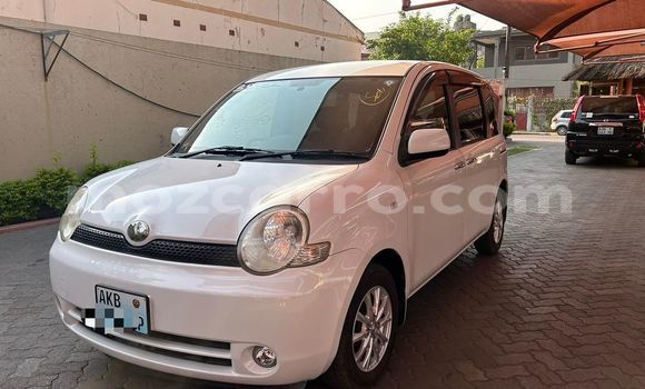 Tenga Tsaru Toyota Sienta Chena Mota in Maputo in Maputo Tenga Tsaru Toyota Sienta Chena Mota in Maputo in Maputo