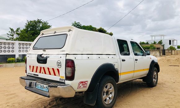 Nunua Ilio tumika Nissan Hardbody Nyeupe Gari ndani ya Maputo nchini Maputo Nunua Ilio tumika Nissan Hardbody Nyeupe Gari ndani ya Maputo nchini Maputo