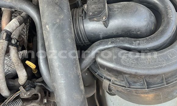 Comprar Usado Mazda BT-50 Branco Carro em Maputo em Maputo Comprar Usado Mazda BT-50 Branco Carro em Maputo em Maputo