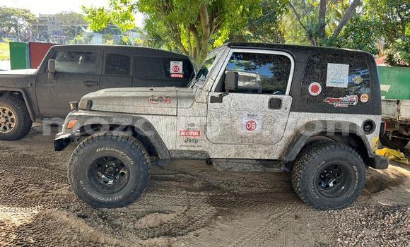 Comprar Usado Jeep Wrangler Branco Carro em Maputo em Maputo Comprar Usado Jeep Wrangler Branco Carro em Maputo em Maputo