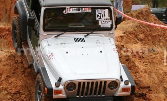 Comprar Usado Jeep Wrangler Branco Carro em Maputo em Maputo Comprar Usado Jeep Wrangler Branco Carro em Maputo em Maputo