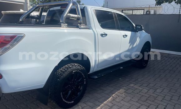 Nunua Ilio tumika Mazda BT-50 Nyeupe Gari ndani ya Maputo nchini Maputo Nunua Ilio tumika Mazda BT-50 Nyeupe Gari ndani ya Maputo nchini Maputo