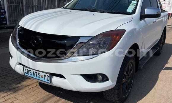 Nunua Ilio tumika Mazda BT-50 Nyeupe Gari ndani ya Maputo nchini Maputo Nunua Ilio tumika Mazda BT-50 Nyeupe Gari ndani ya Maputo nchini Maputo