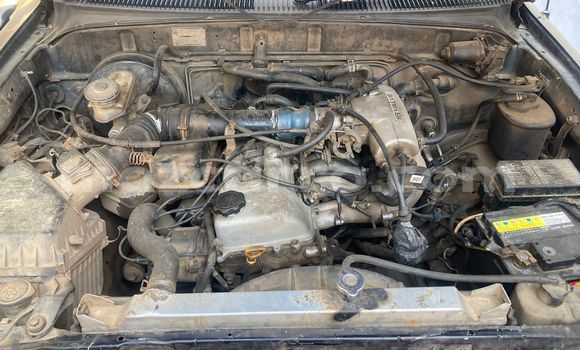 Nunua Ilio tumika Toyota Surf Nyeusi Gari ndani ya Maputo nchini Maputo Nunua Ilio tumika Toyota Surf Nyeusi Gari ndani ya Maputo nchini Maputo