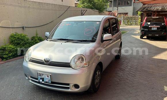 Buy Used Toyota Sienta Silver Car in Maputo in Maputo Buy Used Toyota Sienta Silver Car in Maputo in Maputo