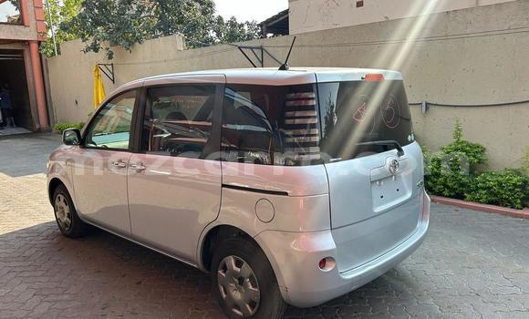 Buy Used Toyota Sienta Silver Car in Maputo in Maputo Buy Used Toyota Sienta Silver Car in Maputo in Maputo