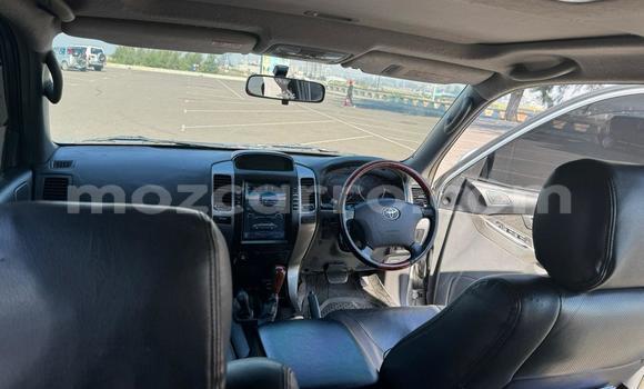 Nunua Ilio tumika Toyota Hilux Fedha Gari ndani ya Maputo nchini Maputo Nunua Ilio tumika Toyota Hilux Fedha Gari ndani ya Maputo nchini Maputo