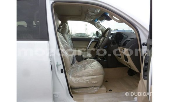 Nunua Imported Toyota Prado Nyeupe Gari ndani ya Import - Dubai nchini Cabo Delgado Nunua Imported Toyota Prado Nyeupe Gari ndani ya Import - Dubai nchini Cabo Delgado