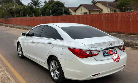 Comprar Usado Hyundai Sonata Branco Carro em Maputo em Maputo Comprar Usado Hyundai Sonata Branco Carro em Maputo em Maputo