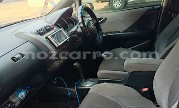 Comprar Usado Honda Fit Branco Carro em Maputo em Maputo Comprar Usado Honda Fit Branco Carro em Maputo em Maputo