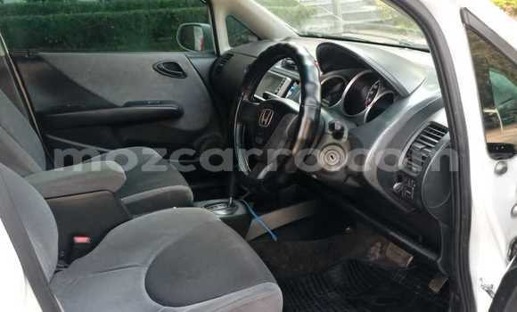 Comprar Usado Honda Fit Branco Carro em Maputo em Maputo Comprar Usado Honda Fit Branco Carro em Maputo em Maputo