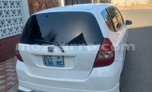 Comprar Usado Honda Fit Branco Carro em Maputo em Maputo Comprar Usado Honda Fit Branco Carro em Maputo em Maputo