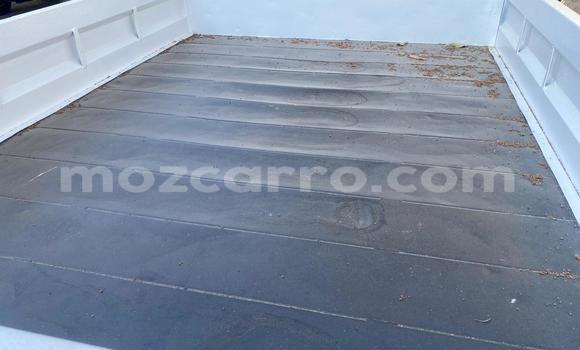 Comprar Usado Toyota Hilux Branco Carro em Maputo em Maputo Comprar Usado Toyota Hilux Branco Carro em Maputo em Maputo