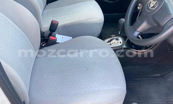 Comprar Usado Toyota IST Branco Carro em Maputo em Maputo Comprar Usado Toyota IST Branco Carro em Maputo em Maputo