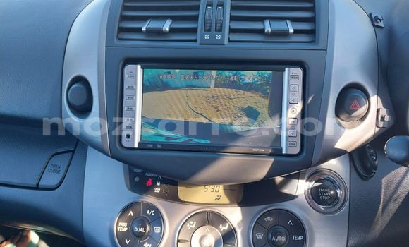 Nunua Ilio tumika Toyota RAV4 Nyeusi Gari ndani ya Maputo nchini Maputo Nunua Ilio tumika Toyota RAV4 Nyeusi Gari ndani ya Maputo nchini Maputo