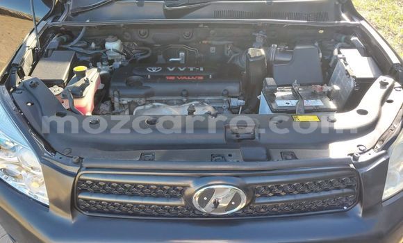 Nunua Ilio tumika Toyota RAV4 Nyeusi Gari ndani ya Maputo nchini Maputo Nunua Ilio tumika Toyota RAV4 Nyeusi Gari ndani ya Maputo nchini Maputo