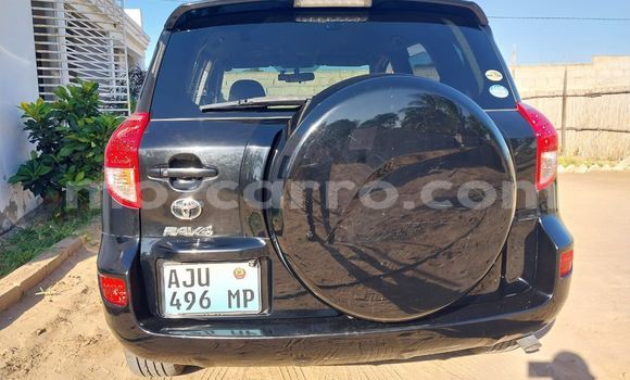 Nunua Ilio tumika Toyota RAV4 Nyeusi Gari ndani ya Maputo nchini Maputo Nunua Ilio tumika Toyota RAV4 Nyeusi Gari ndani ya Maputo nchini Maputo