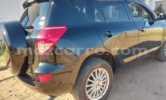 Nunua Ilio tumika Toyota RAV4 Nyeusi Gari ndani ya Maputo nchini Maputo Nunua Ilio tumika Toyota RAV4 Nyeusi Gari ndani ya Maputo nchini Maputo