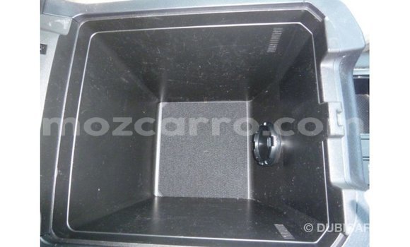 Tenga Imported Toyota Prado Nhema Mota in Import - Dubai in Cabo Delgado Tenga Imported Toyota Prado Nhema Mota in Import - Dubai in Cabo Delgado