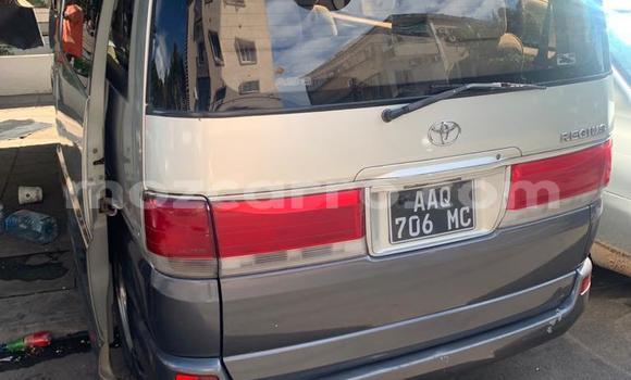 Tenga Tsaru Toyota Regius Sirivha Mota in Maputo in Maputo Tenga Tsaru Toyota Regius Sirivha Mota in Maputo in Maputo