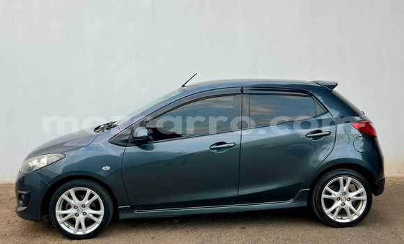 Comprar Usado Mazda Demio Azul Carro em Maputo em Maputo Comprar Usado Mazda Demio Azul Carro em Maputo em Maputo