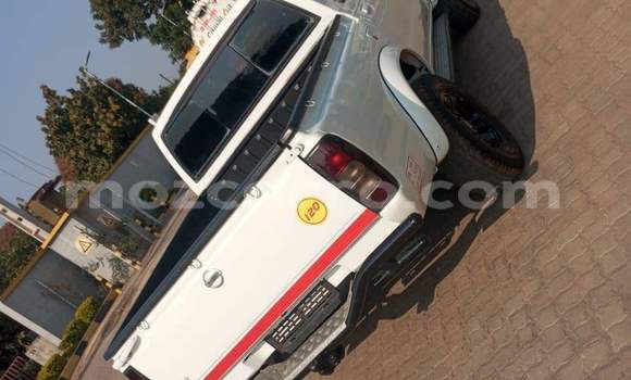 Buy Used Nissan Hardbody White Car in Maputo in Maputo Buy Used Nissan Hardbody White Car in Maputo in Maputo