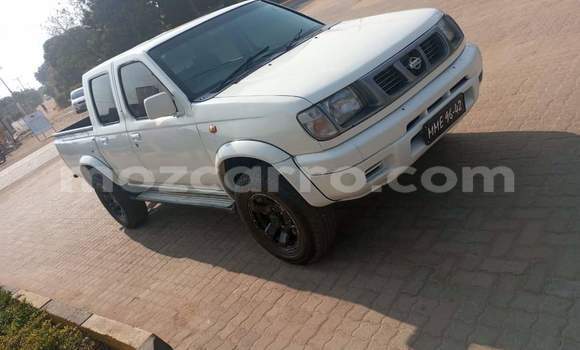 Buy Used Nissan Hardbody White Car in Maputo in Maputo Buy Used Nissan Hardbody White Car in Maputo in Maputo