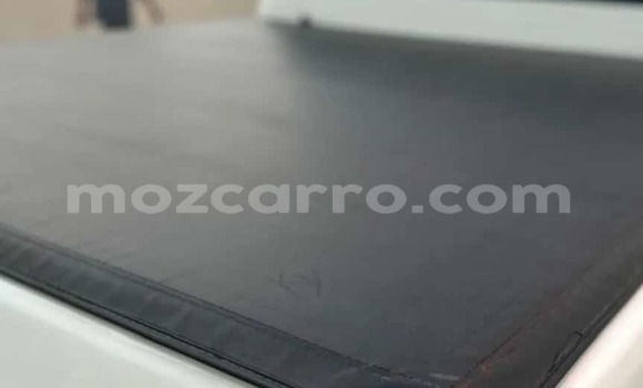 Buy Used Toyota Hilux White Car in Maputo in Maputo Buy Used Toyota Hilux White Car in Maputo in Maputo