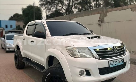 Buy Used Toyota Hilux White Car in Maputo in Maputo Buy Used Toyota Hilux White Car in Maputo in Maputo