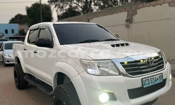 Buy Used Toyota Hilux White Car in Maputo in Maputo Buy Used Toyota Hilux White Car in Maputo in Maputo