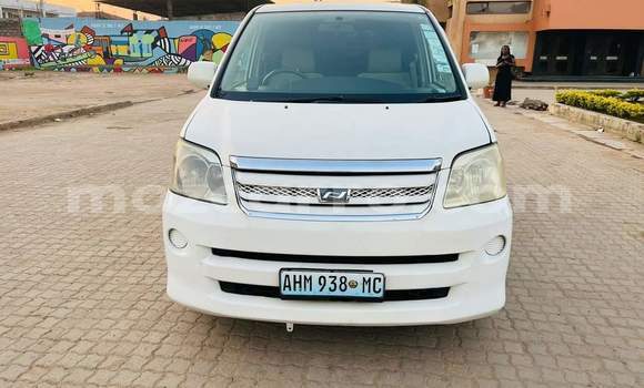 Tenga Tsaru Toyota Noah Chena Mota in Maputo in Maputo Tenga Tsaru Toyota Noah Chena Mota in Maputo in Maputo